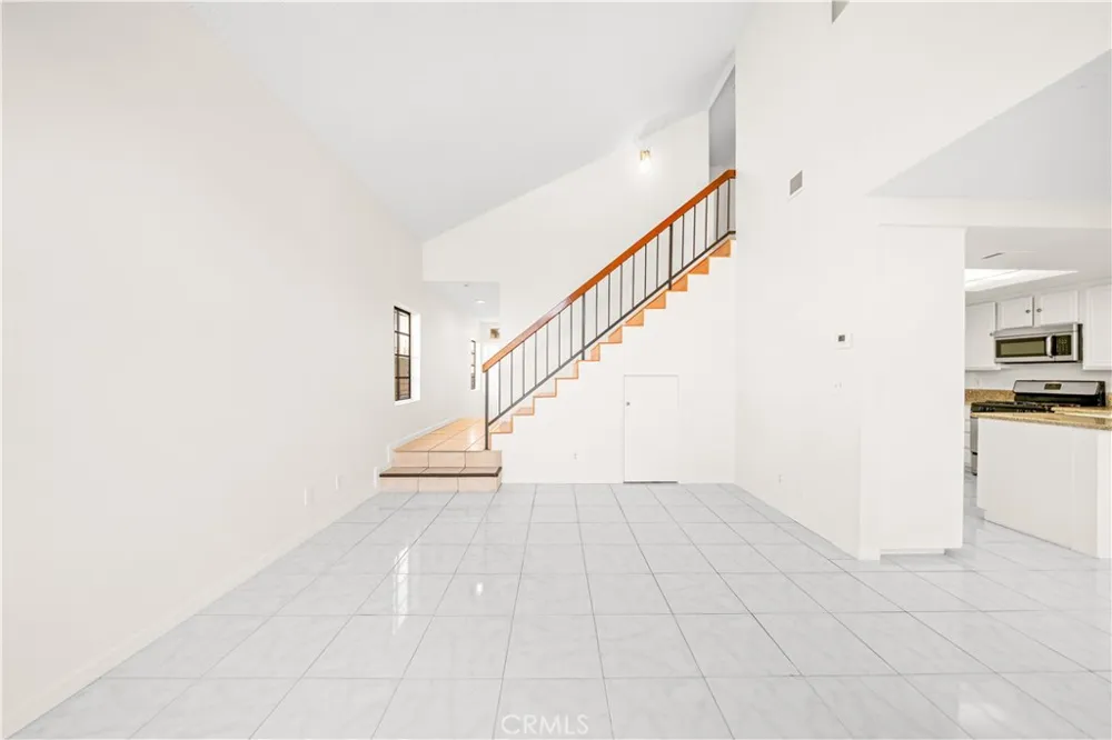 6060 Oak Street #M Huntington Park, CA 90255