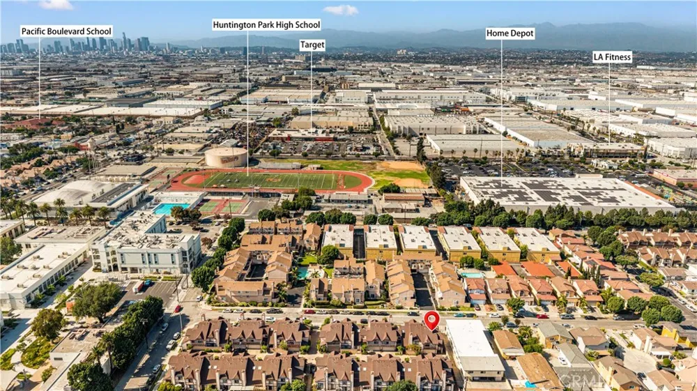 6060 Oak Street #M Huntington Park, CA 90255