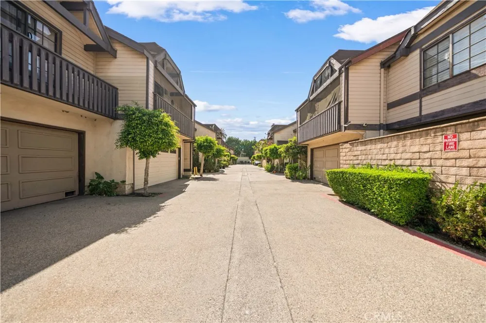 6060 Oak Street #M Huntington Park, CA 90255
