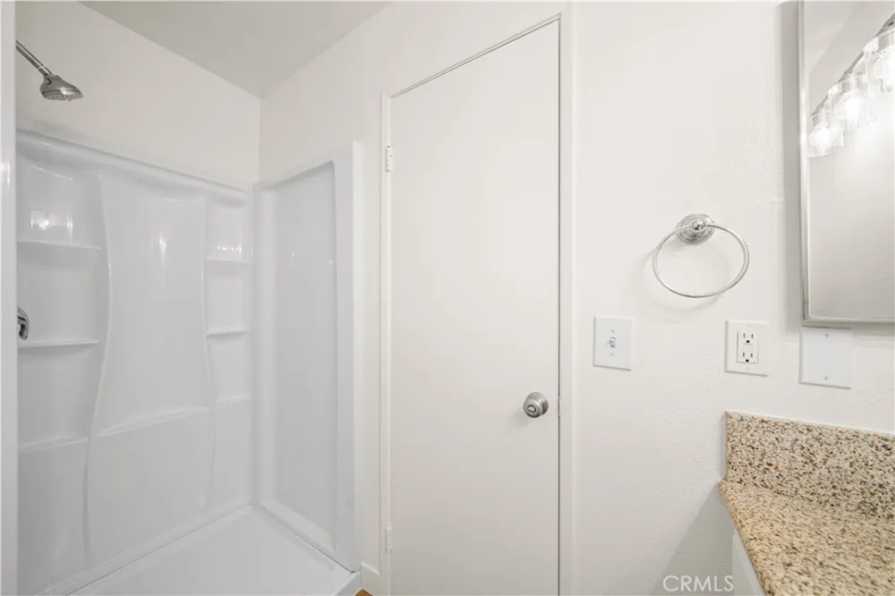 6060 Oak Street #M Huntington Park, CA 90255
