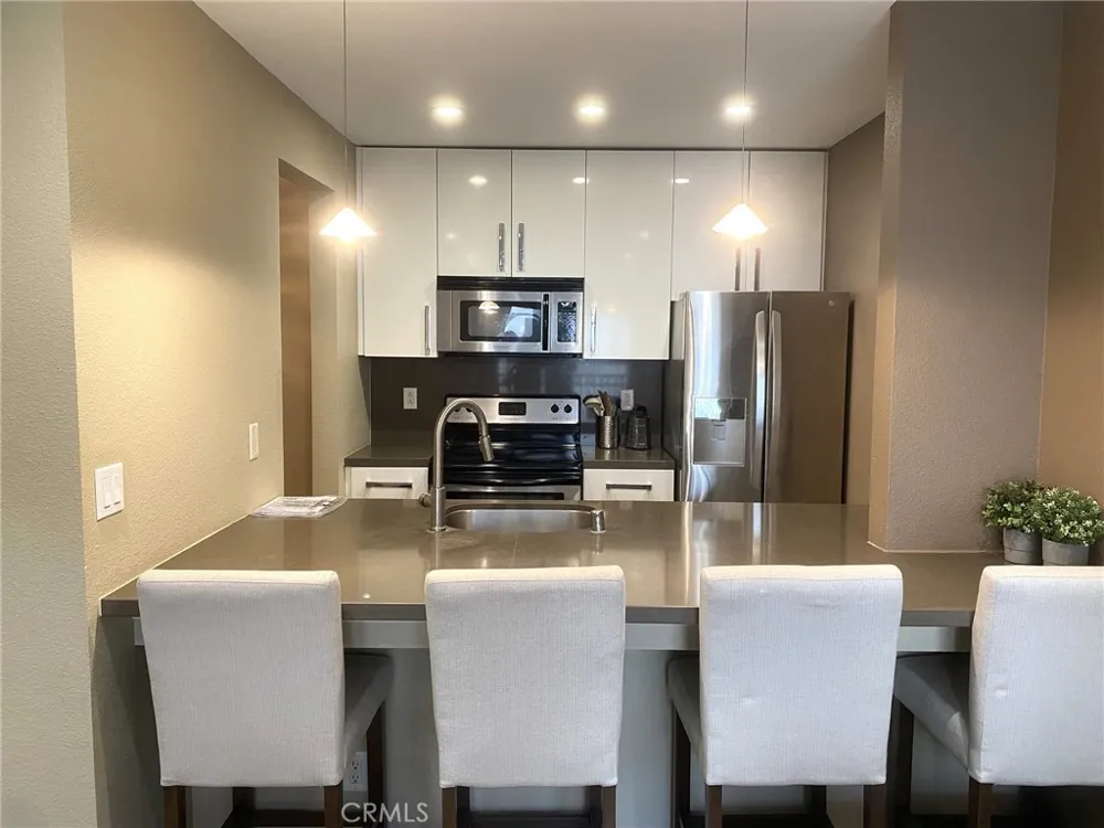 141 S Clark Drive #316 West Hollywood, CA 90048