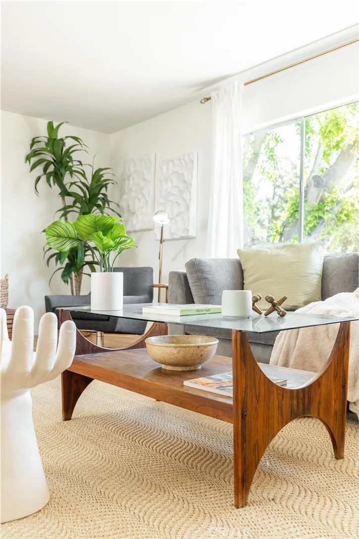 1062 Norumbega Monrovia, CA 91016