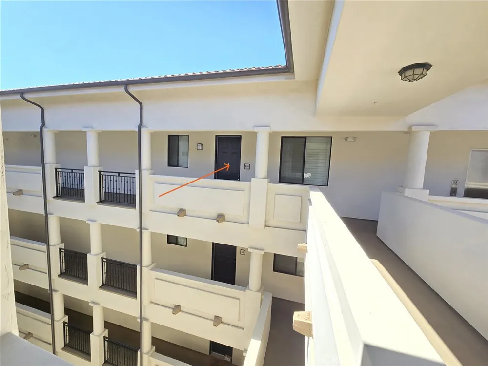 4724 Kester Avenue #409 Sherman Oaks, CA 91403