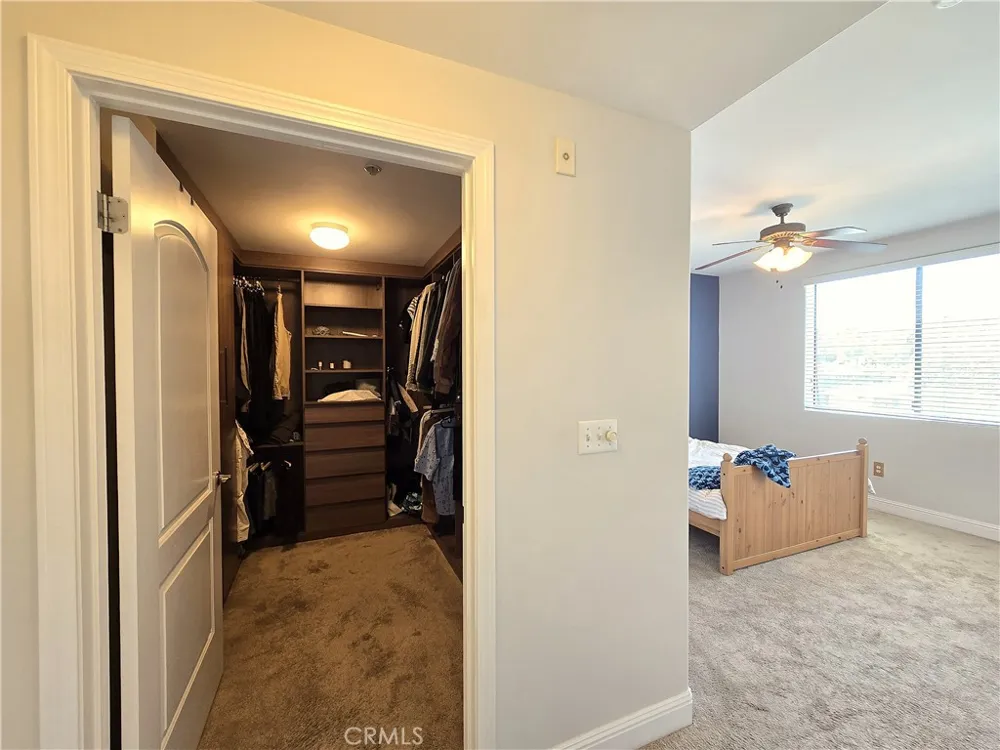 4724 Kester Avenue #409 Sherman Oaks, CA 91403