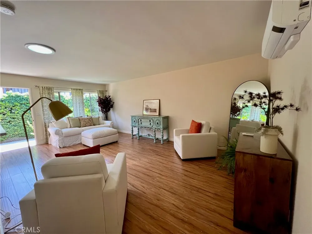228 W Lemon #B Monrovia, CA 91016