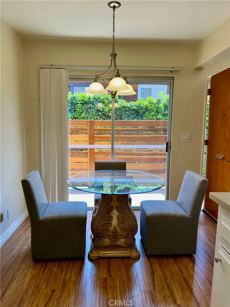 228 W Lemon #B Monrovia, CA 91016