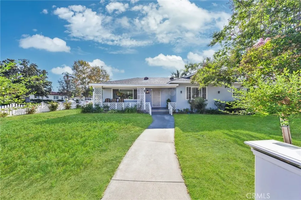 5446 Arden Temple City, CA 91780