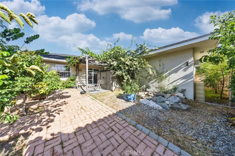 5446 Arden Temple City, CA 91780