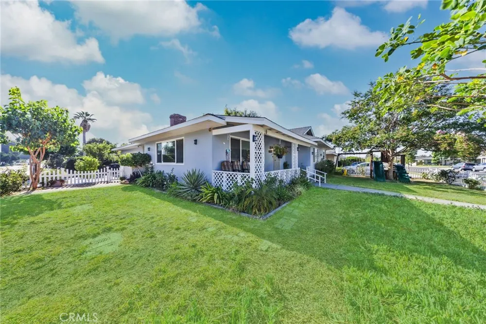 5446 Arden Temple City, CA 91780