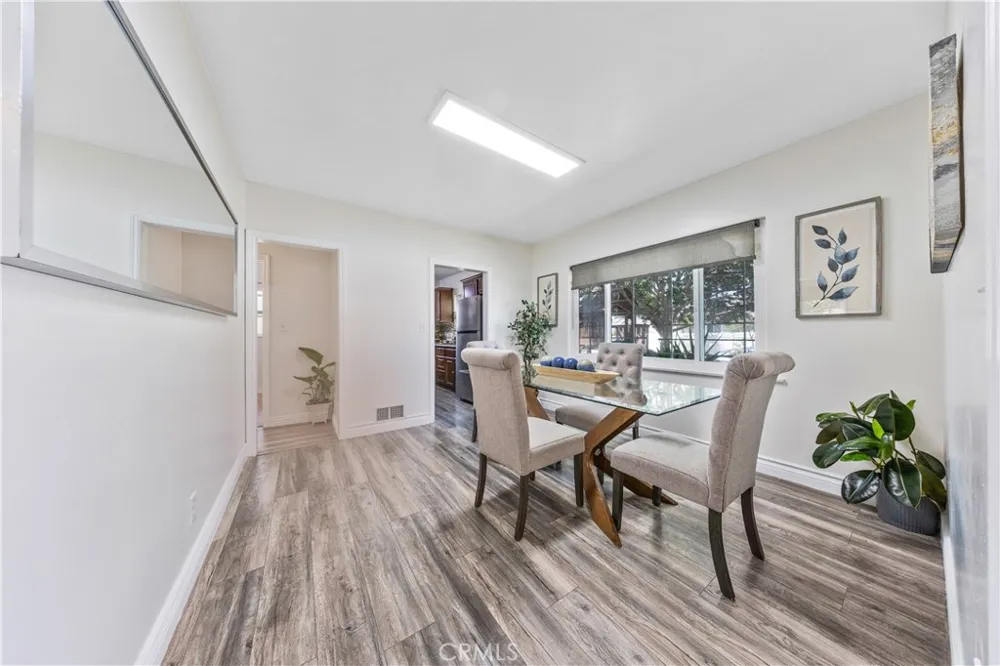 5446 Arden Temple City, CA 91780
