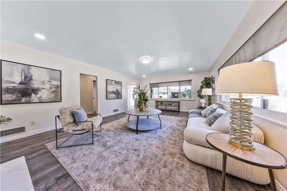 5446 Arden Temple City, CA 91780