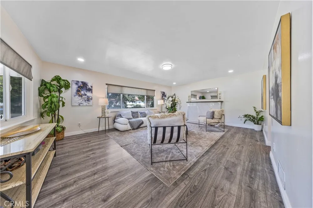 5446 Arden Temple City, CA 91780