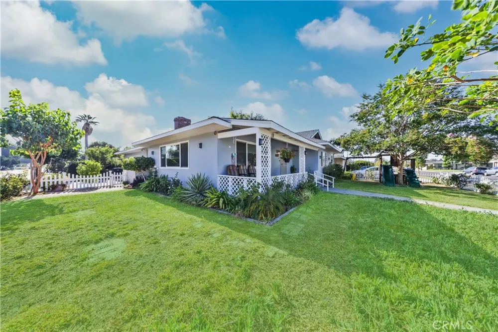 5446 Arden Temple City, CA 91780