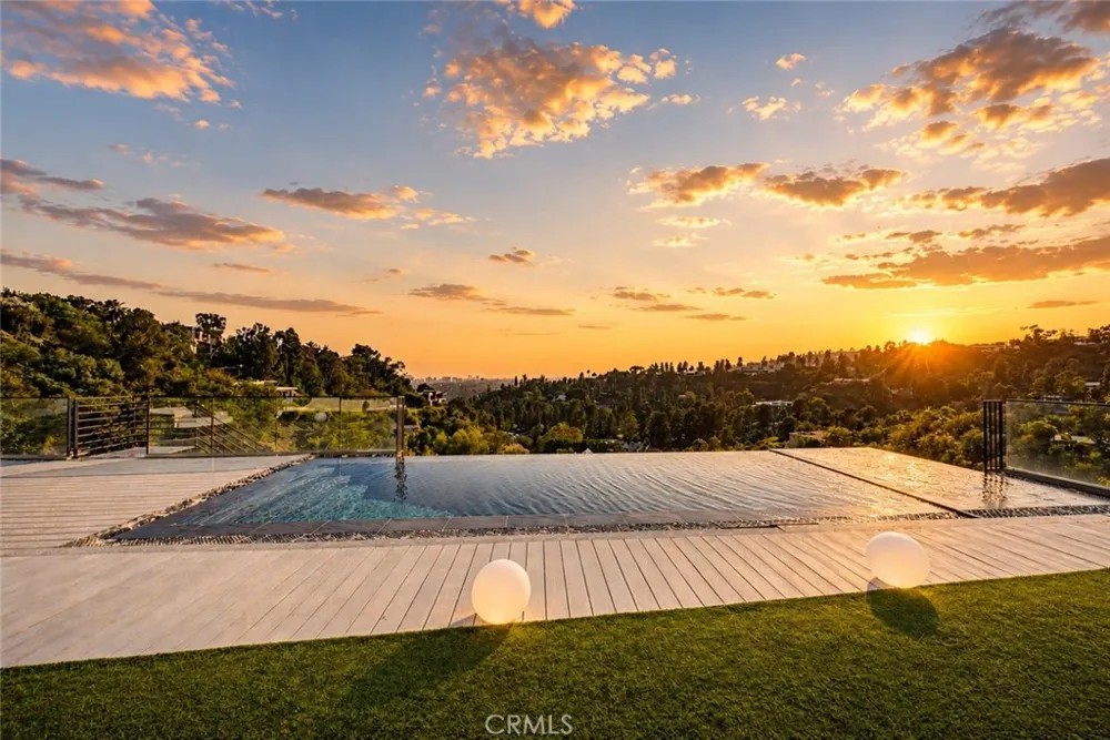 9459 Beverly Crest Los Angeles, CA 90210