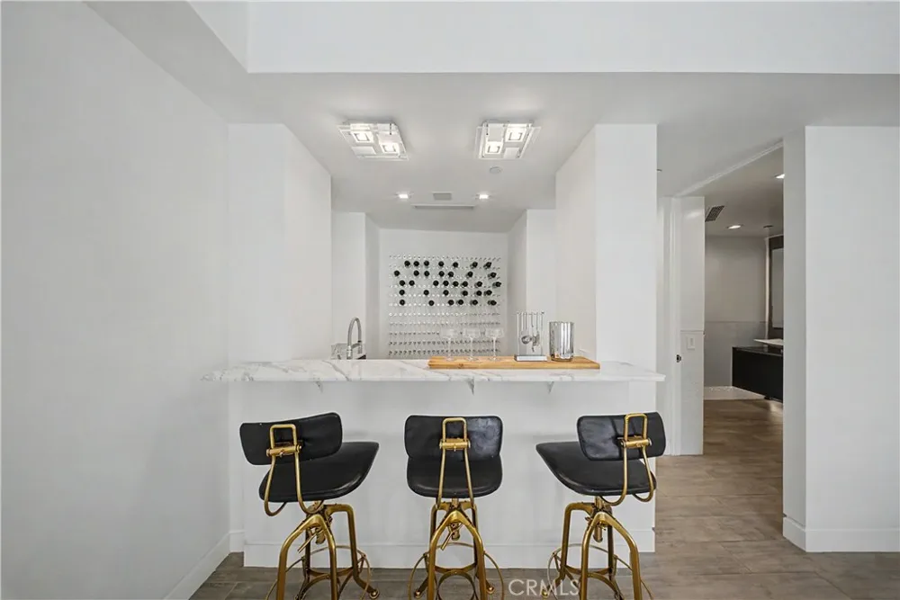 9459 Beverly Crest Los Angeles, CA 90210