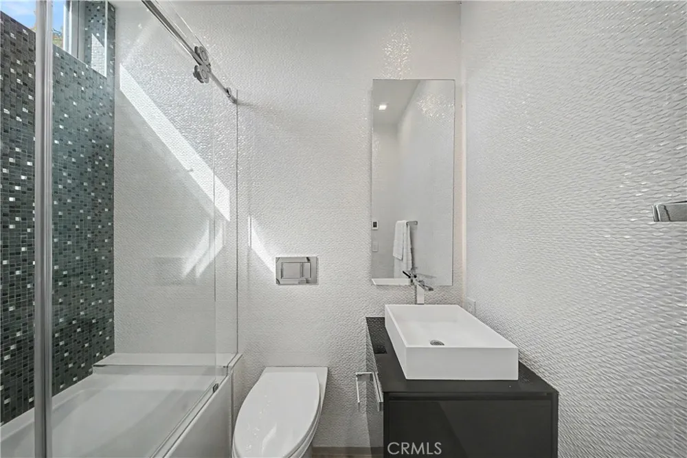 9459 Beverly Crest Los Angeles, CA 90210