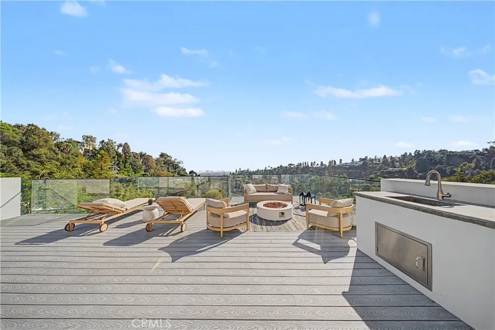 9459 Beverly Crest Los Angeles, CA 90210