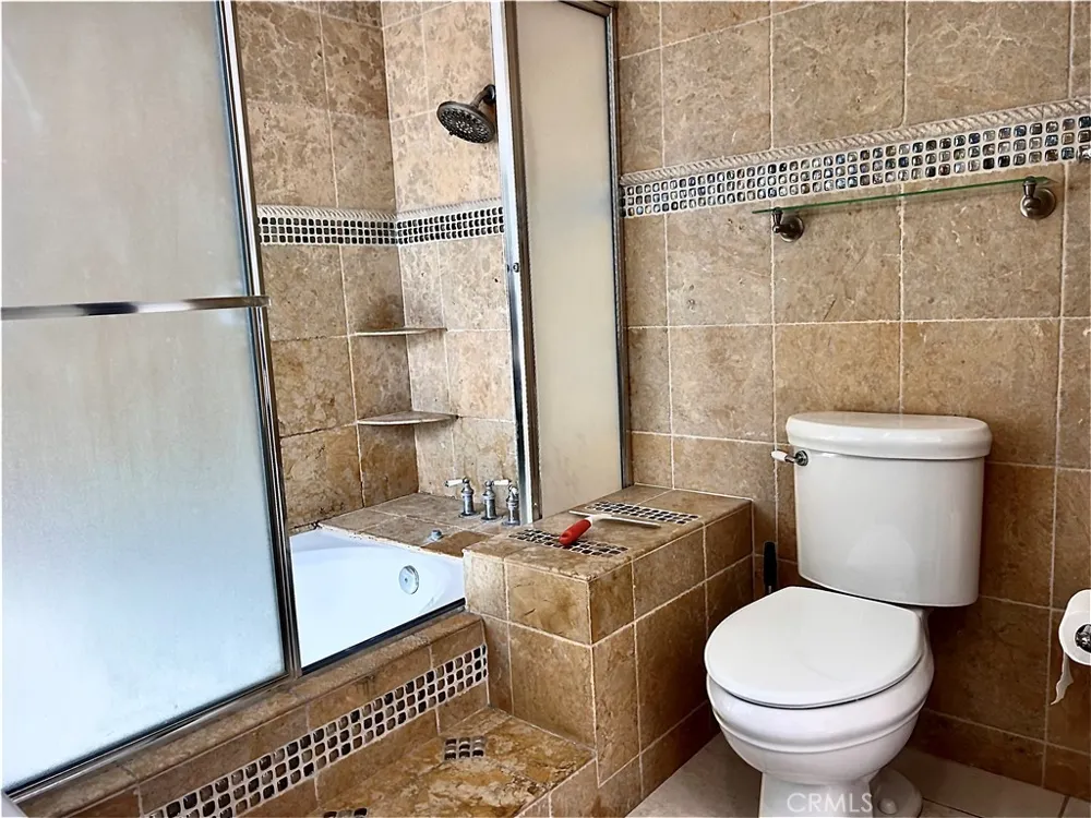 10 Bluff Point Phillips Ranch, CA 91766