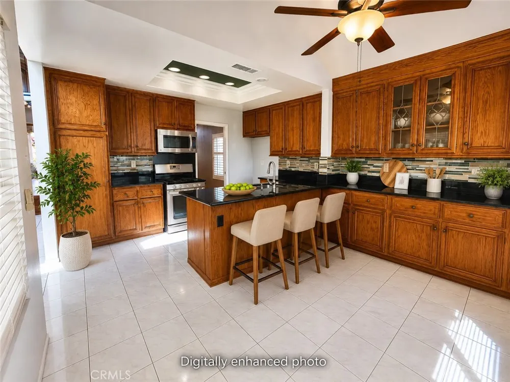 10 Bluff Point Phillips Ranch, CA 91766