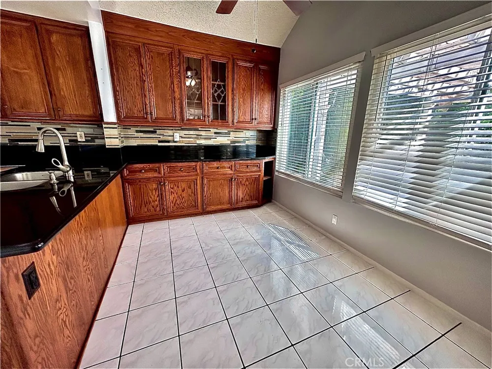 10 Bluff Point Phillips Ranch, CA 91766
