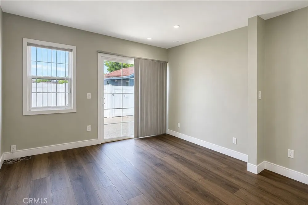 2431 Lamer Street Burbank, CA 91504