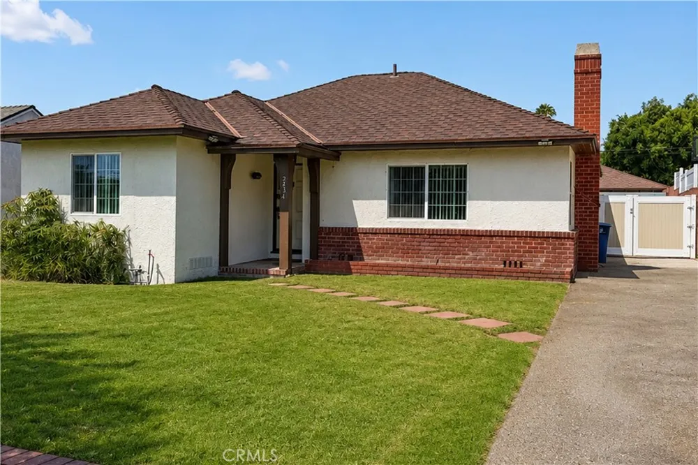 2431 Lamer Street Burbank, CA 91504