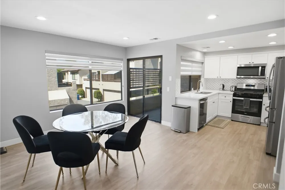 24 Rock Cliff Place Pomona, CA 91766