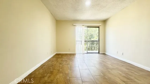 1251 S Meadow #120 Colton, CA 92324