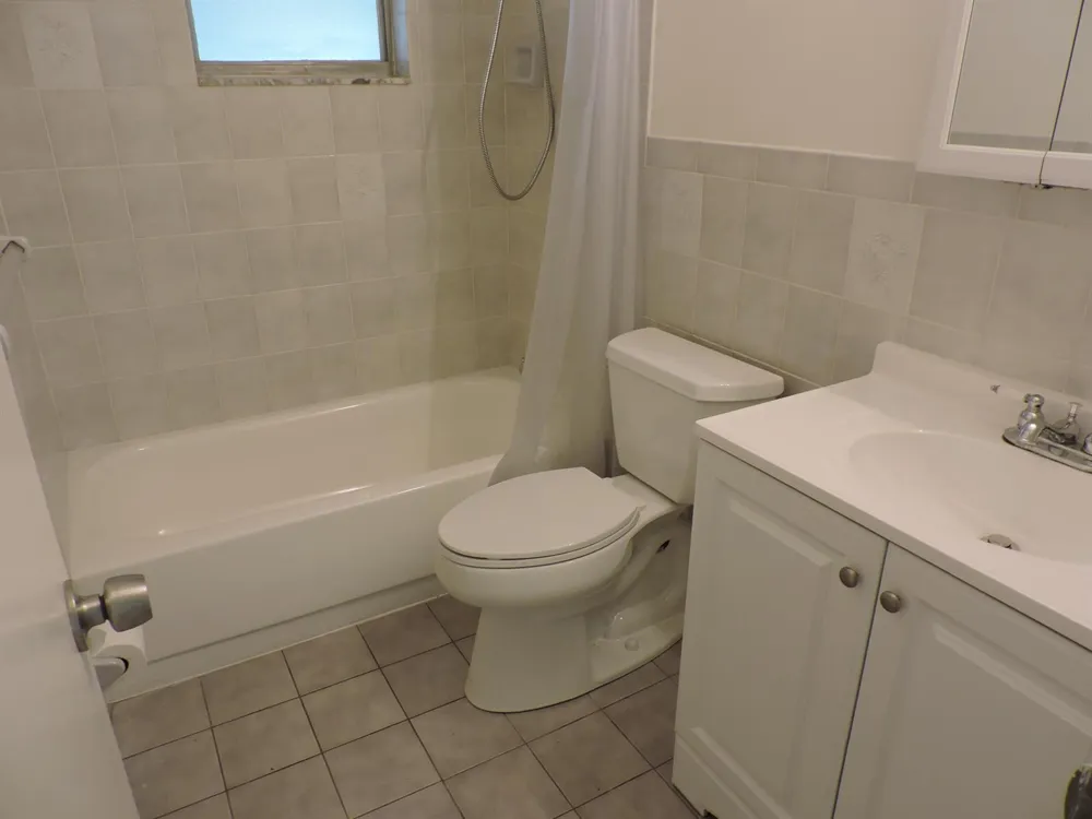 9046 SE Parkway Drive Hobe Sound, FL 33455