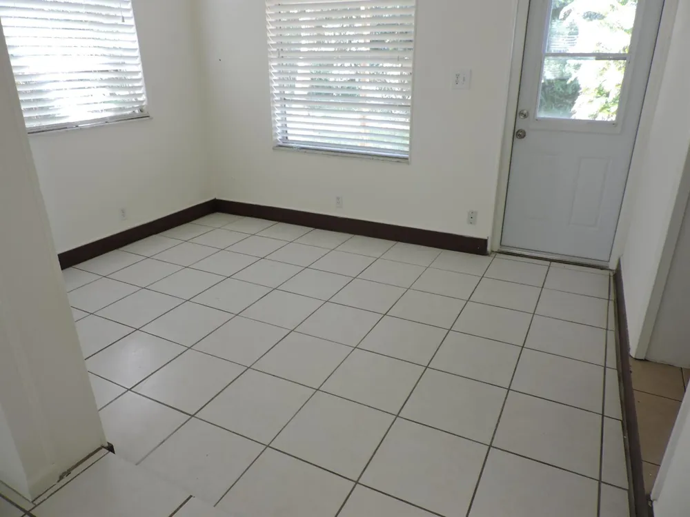 9046 SE Parkway Drive Hobe Sound, FL 33455