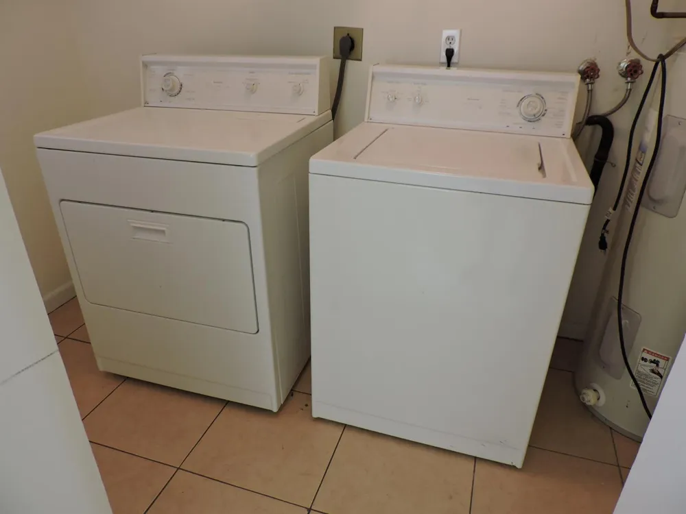 9046 SE Parkway Drive Hobe Sound, FL 33455