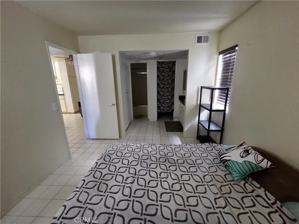 3707 Oak Creek Drive #A Ontario, CA 91761