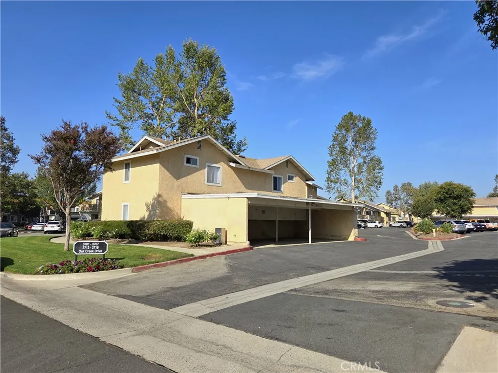3707 Oak Creek Drive #A Ontario, CA 91761