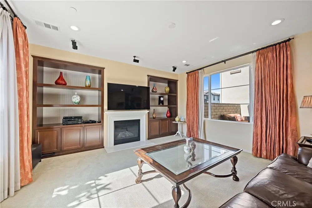 729 Park View Terrace Glendora, CA 91741