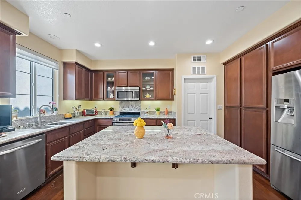 729 Park View Terrace Glendora, CA 91741