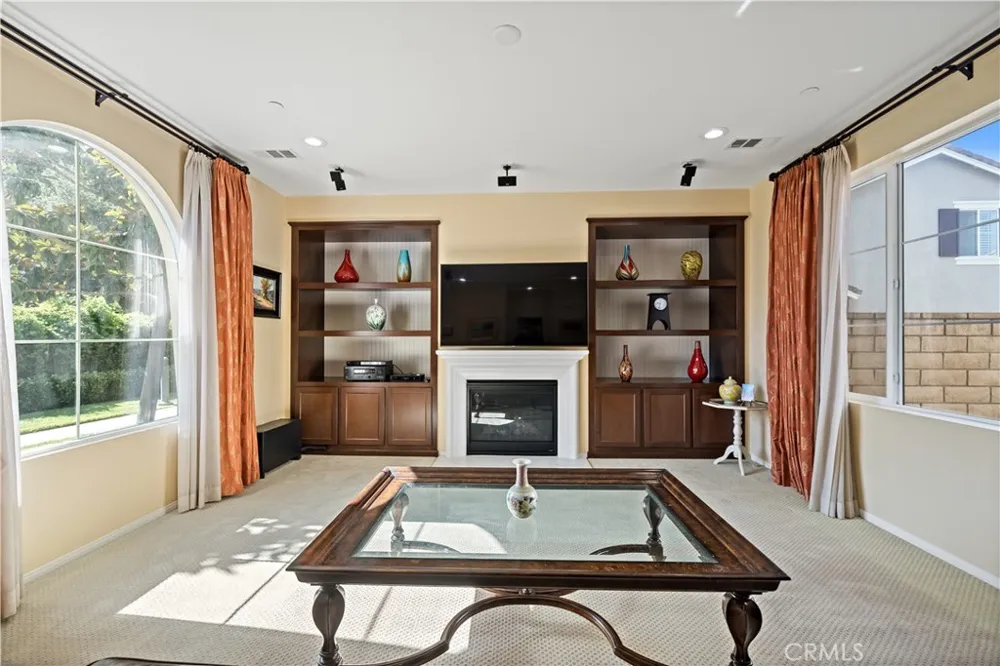 729 Park View Terrace Glendora, CA 91741