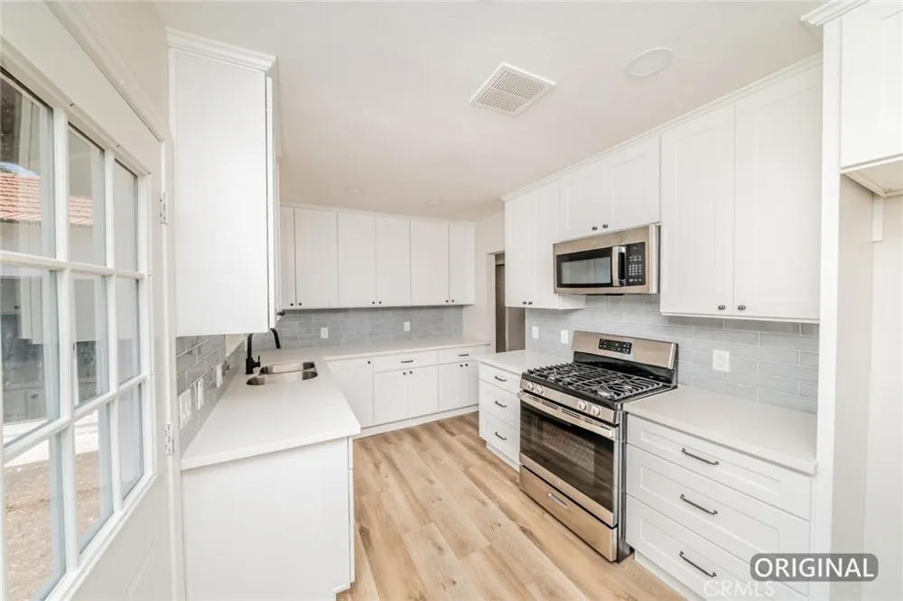 2586 Prospect Avenue Riverside, CA 92507