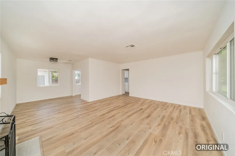 2586 Prospect Avenue Riverside, CA 92507