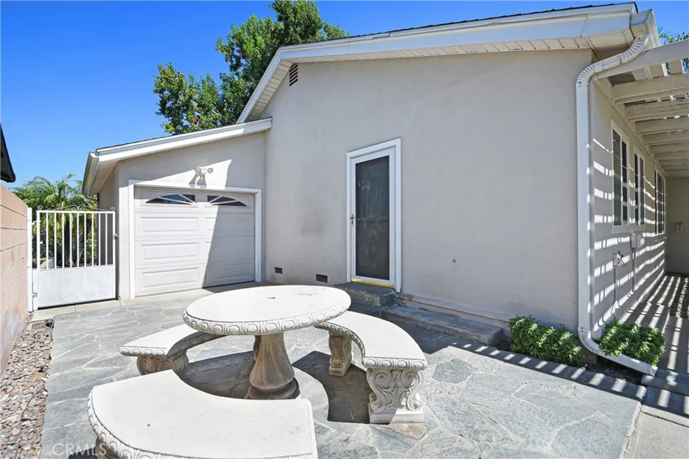 3264 Lugo San Bernardino, CA 92404