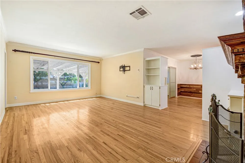 3264 Lugo San Bernardino, CA 92404