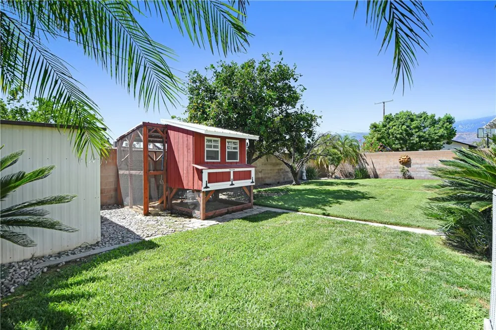 3264 Lugo San Bernardino, CA 92404