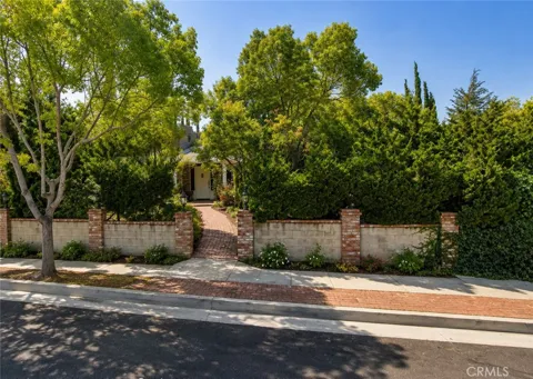1107 Orange Grove