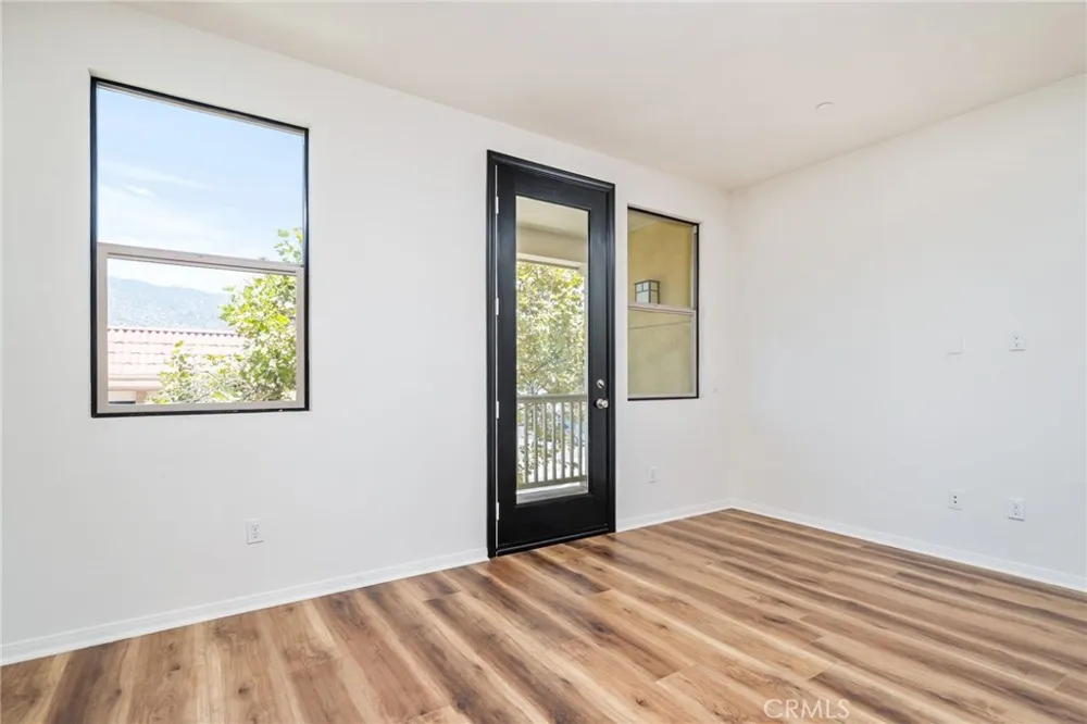 323 S Glendora Avenue Glendora, CA 91741