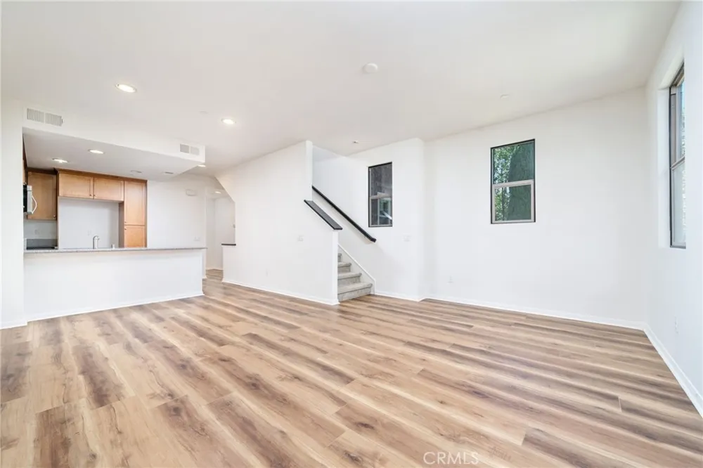 323 S Glendora Avenue Glendora, CA 91741
