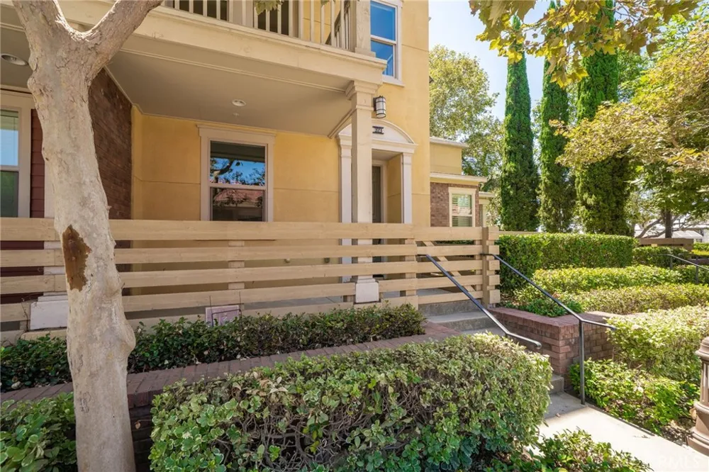 323 S Glendora Avenue Glendora, CA 91741