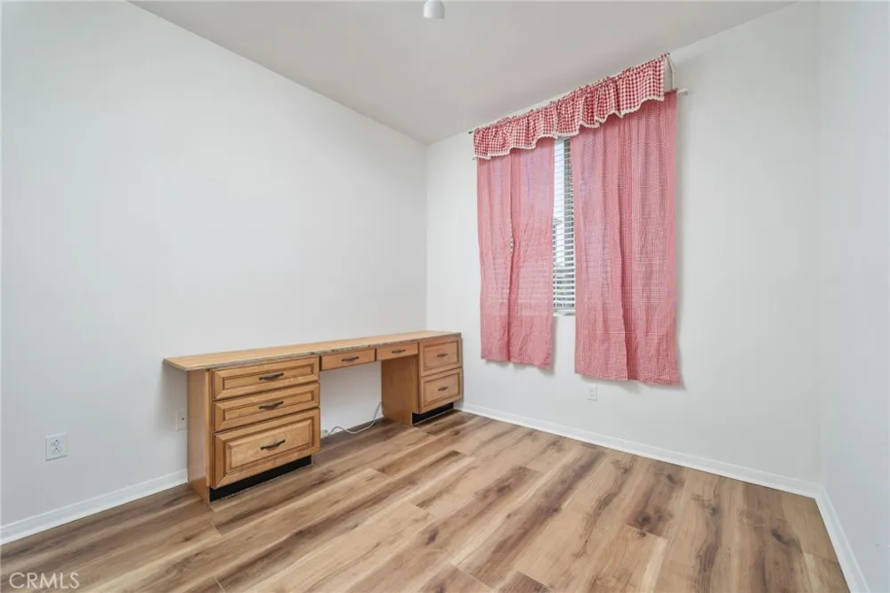 323 S Glendora Avenue Glendora, CA 91741