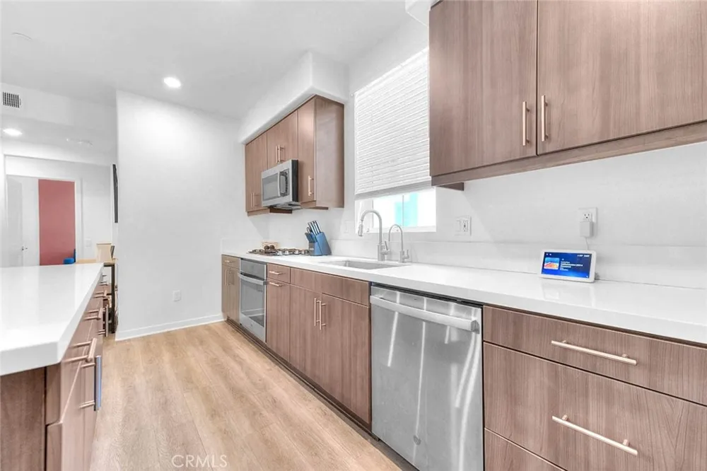 8244 Spirit Chino, CA 91708