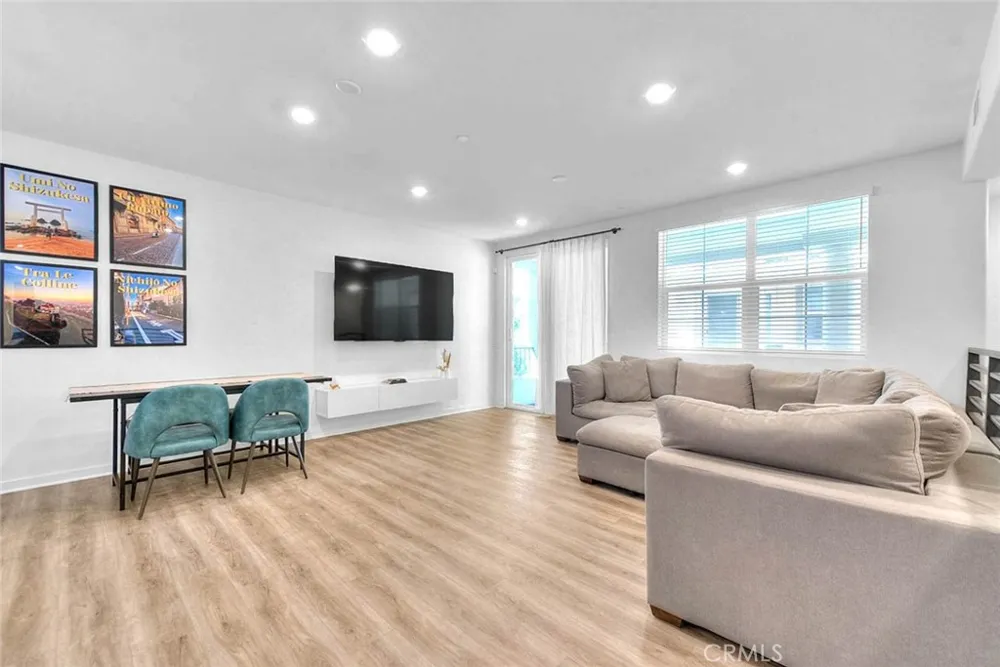 8244 Spirit Chino, CA 91708