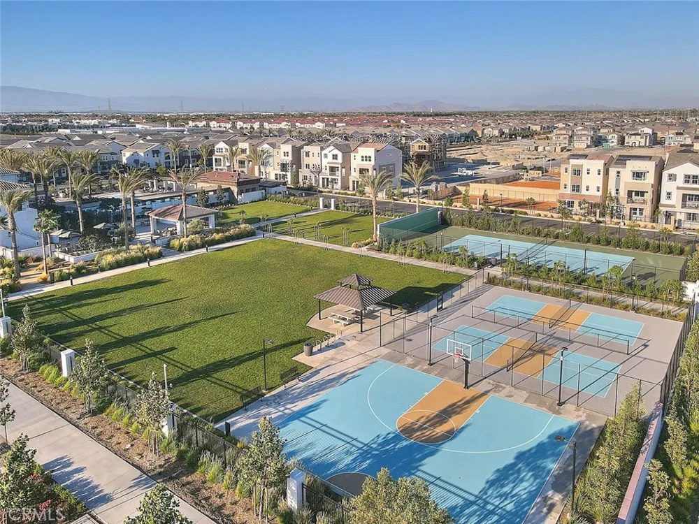 8244 Spirit Chino, CA 91708