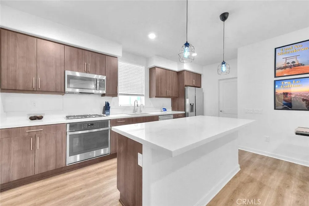 8244 Spirit Chino, CA 91708